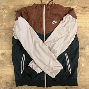 nike windbreaker